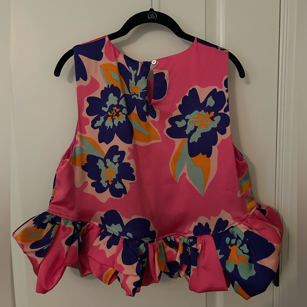 NWT Boutique Floral Top - Picture 3 of 3